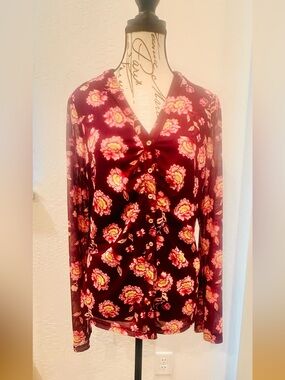 Women's Floral Button-Front Blouse - Burgundy Pink